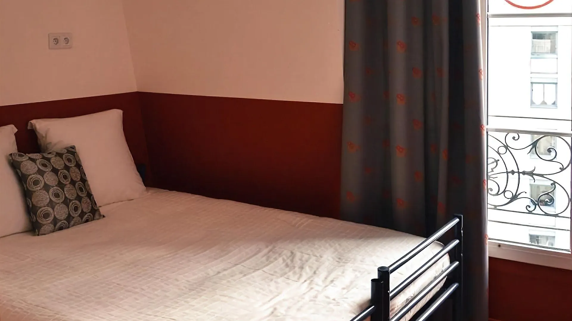 Beautiful Belleville Hotel & Hostel France
