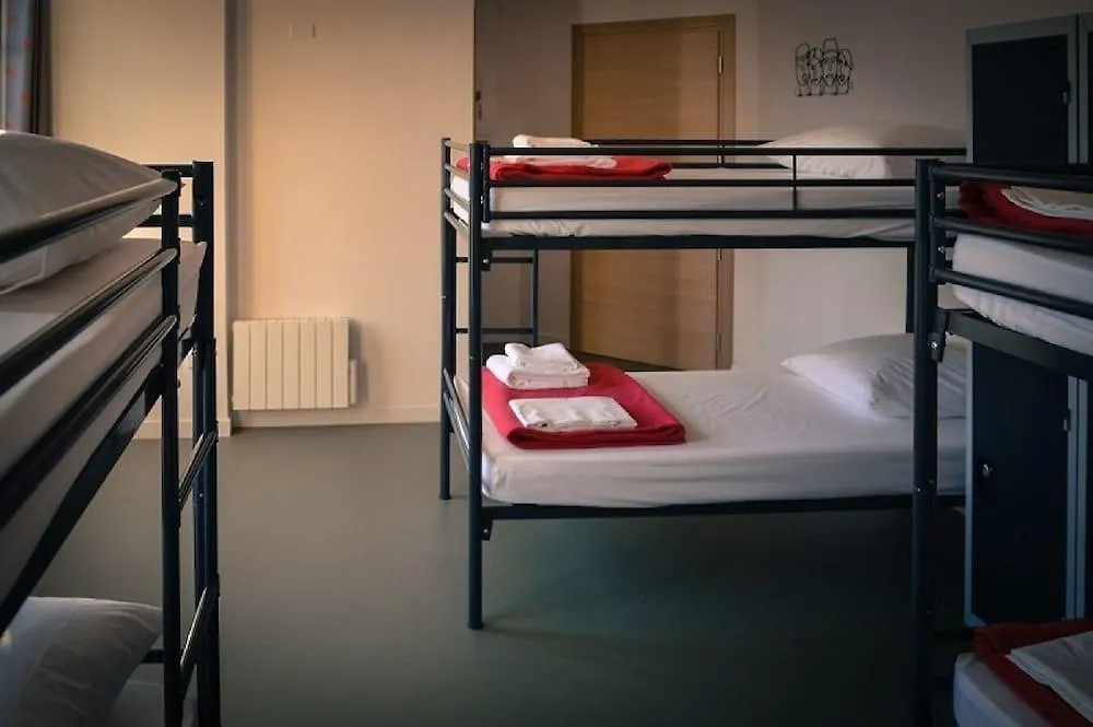 Beautiful Belleville Hotel & Hostel
