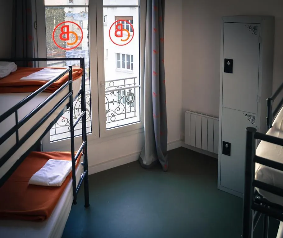 Beautiful Belleville Hotel & Hostel