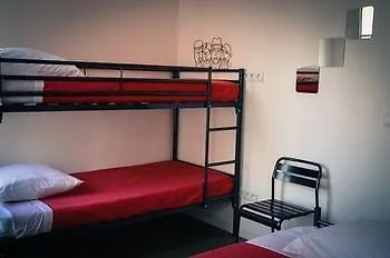 Beautiful Belleville Hotel & Hostel 0*, Paris France