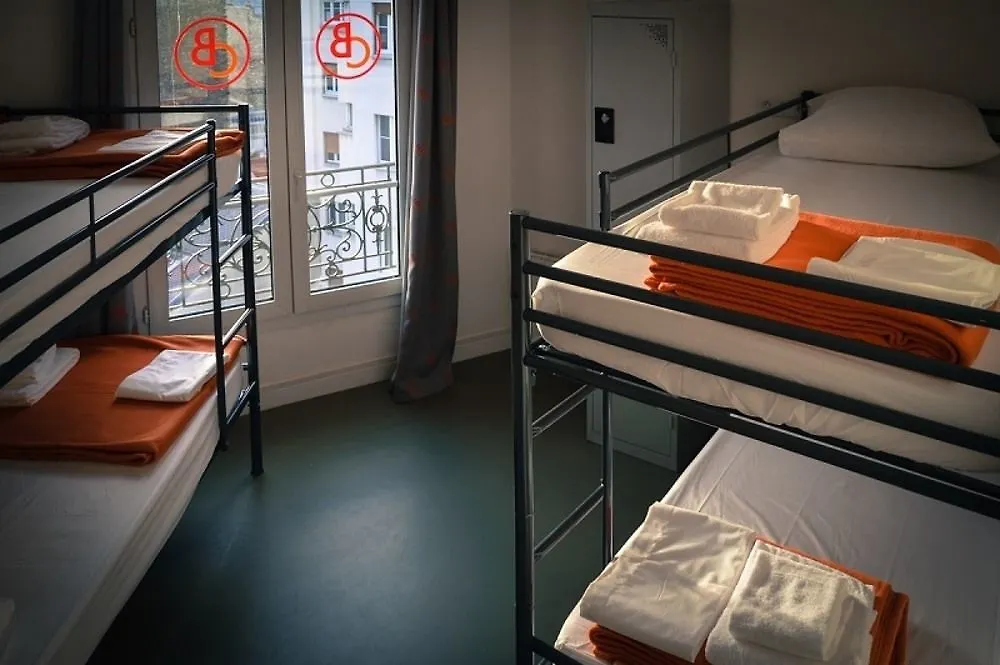 Beautiful Belleville Hotel & Hostel