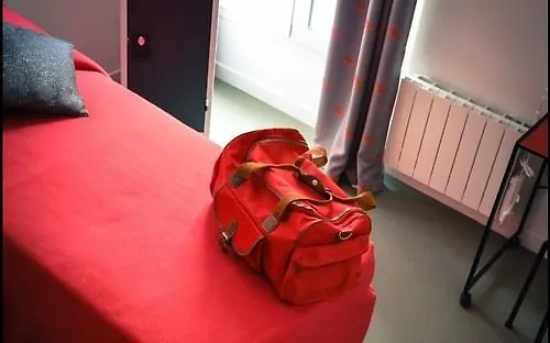 Beautiful Belleville Hotel & Hostel